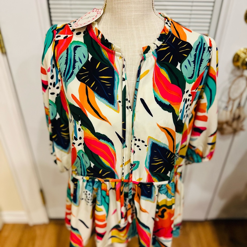 NWT UMGEE Sweet Blessings Floral Cream Blouse